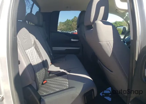 2019 Toyota Tundra Double Cab Sr z USA, uszkodzony, nr VIN 5TFUY5F13KX850366